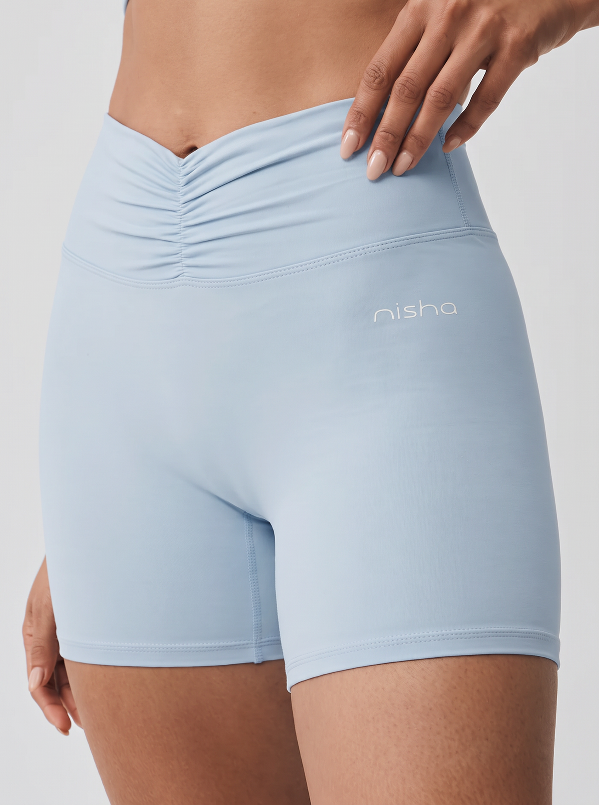 V-waist shorts