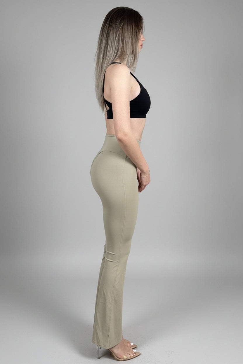 Push-Up Flared Legging